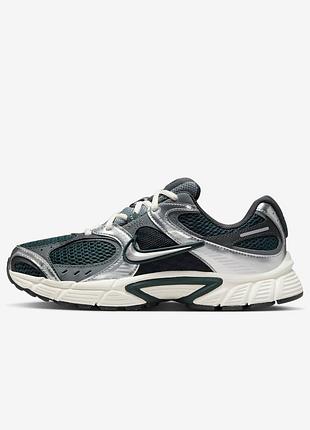 Оригінальні жіночі кросівки nike v5 rnr hq7901-300 у новому стані з сша