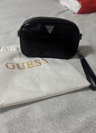 Сумка guess отличного состояния