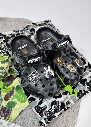 Crocs x bape 5
