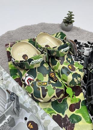 Crocs x bape 4