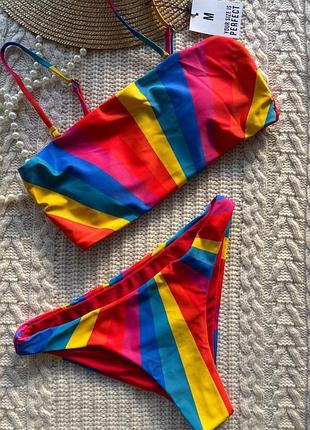 Купальник 👙 роздільний розмір м різнокольоровий на чашках