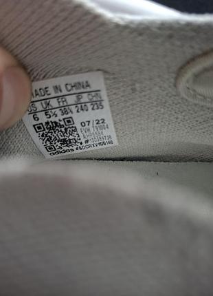 Кроссовки adidas 5