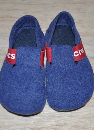Капці для дому crocs
