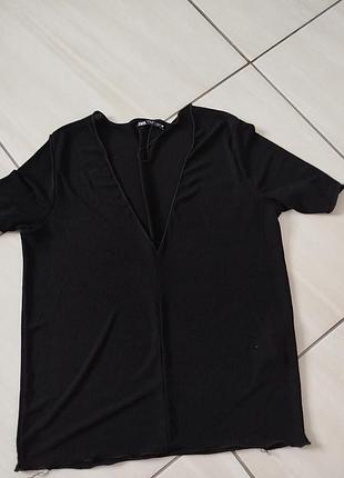Футболка чорна zara