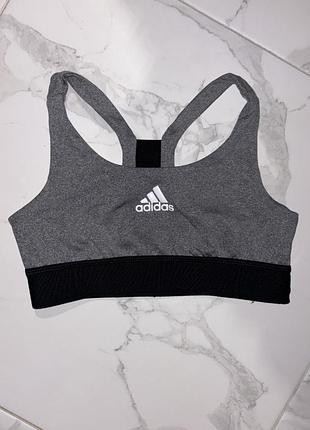 Топ adidas