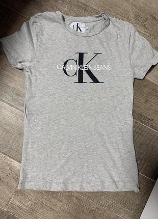 Футболка жіноча calvin jeans