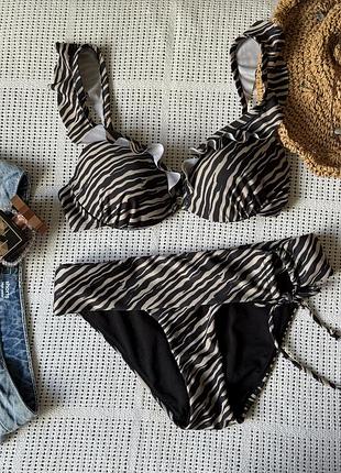 Роздільний купальник у принт зебру розмір с верх 70d hunkemoller