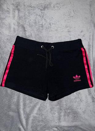 Хлопковые женские шорты adidas