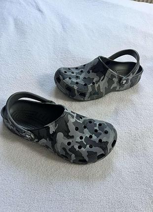 Кроксы фирмы crocs размер m9 w11 (наш 40-41) по стельке 26,5-27 см