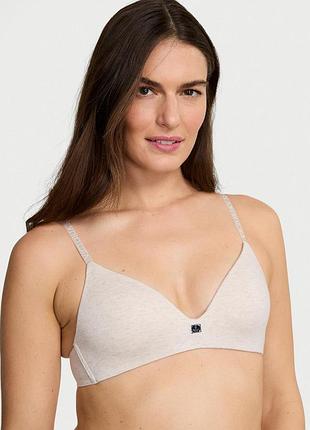 Бюстгальтер victoria's secret (7511439126951) cotton logo hardware lightly lined 75c бежевий