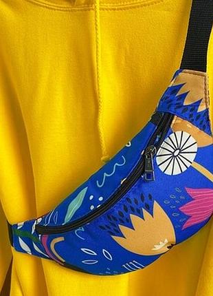 Сумка бананка bumbag квіти на синьому фоні
