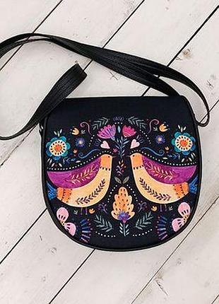 Молодіжна сумка saddle пташки на чорному фоні