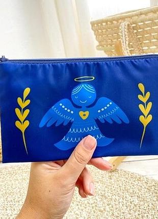 Жіноча косметичка оберіг