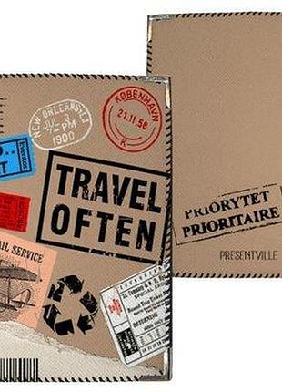 Обкладинка на паспорт travel often коричнева