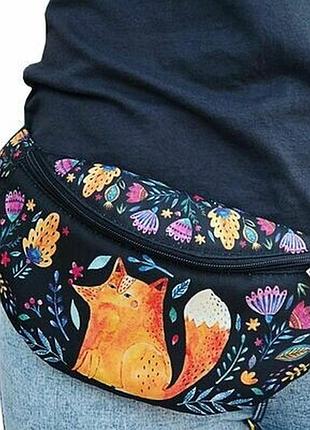 Сумка бананка bumbag лисиця та квіти на чорному фоні