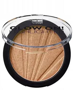Avon glow on highlighter хайлайтер для обличчя і тіла golden glow/золотисте сяйво 12,5г