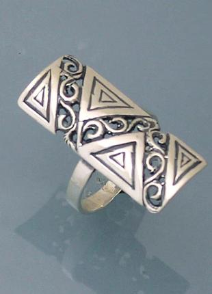 Кольцо из серебра 925 пробы хартов 1357