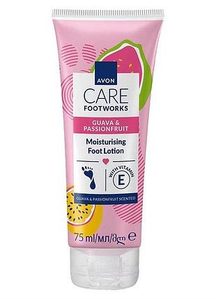 Avon foot works зволожувальний лосьйон для ніг з ароматом гуави та маракуї, 75 мл