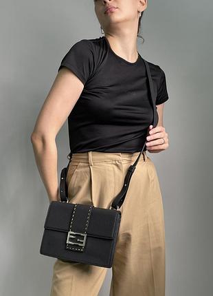 Жіноча сумочка з екошкіри fendi flat baguette black leather bag 23 х 16 х 5 см