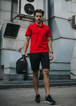 Комплект чоловічий nike: поло червоне + шорти чорні + барсетка чорна