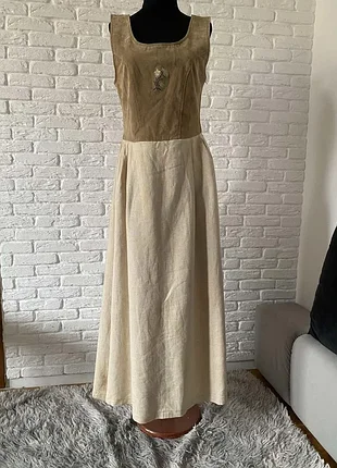 Pork velour австрійська баварська сукня бежевого кольору, розмір 38