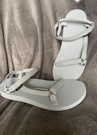 Сандалі teva original universal slim, 39 ніжно блакитні  оригінал, без коробки