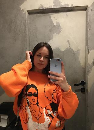 Светр вʼязаний з принтом