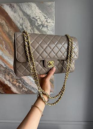 Chanel classic flap caviar taupe