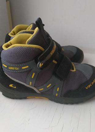 Демисезонные термо ботинки viking gore-tex 28р. 18 см.3 фото