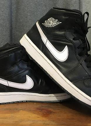 Кросівки nike air jordan 1 mid