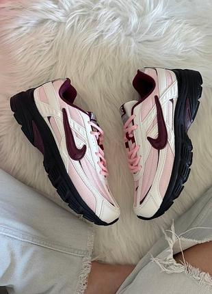 Жіночі кросівки nike initiator pink black burgundy