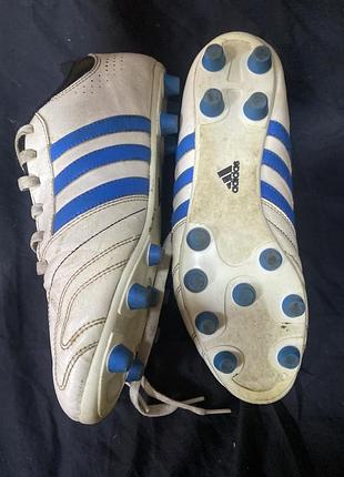 Бутси в ідеальному стані для футболу adidas