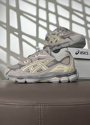Жіночі кросівки asics gel-nyc grey beige