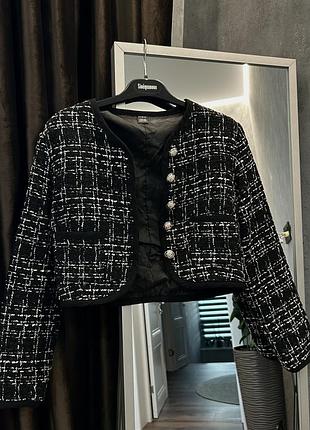 Твідовий жакет у стилі chanel