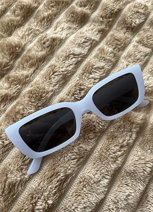 Сонцезахисні окуляри 🕶️
