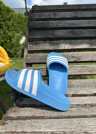 Шльопанці adidas