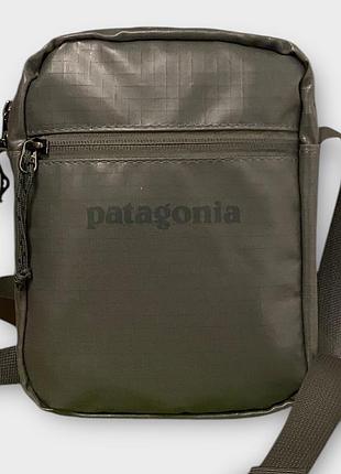 Сумка через плечо patagonia патагония светло-серая