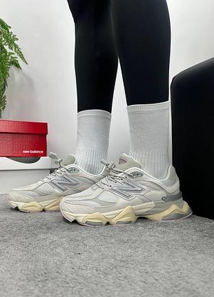 Жіночі кросівки new balance 9060 beige