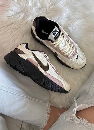Стильные женские кроссовки nike initiator beige brown black
