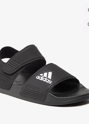 Босоніжки adidas 37-37,5 , довжина ніжки дит 23,5-24 си