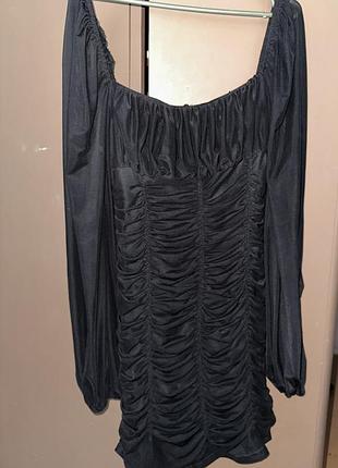 Платье pretty little thing