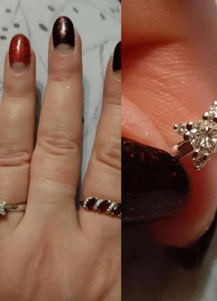 Шикарное кольцо с бриллиантом 750 италия4 фото