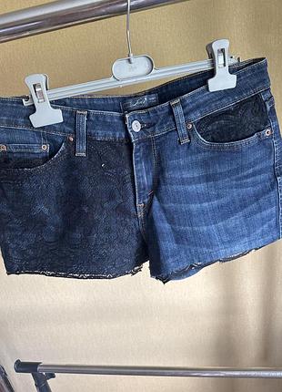 Кастомні джинсові шорти levi's 552 straight з мереживом / оригінал / левайс