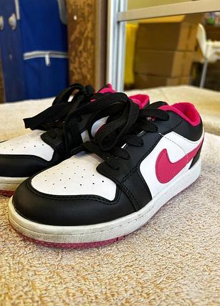 Кросівки nike дитячі