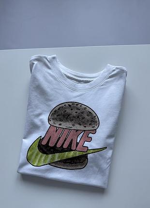 Оригінальна футболка nike