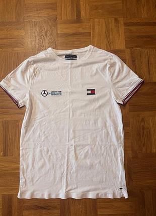 Футболка tommy hilfiger x amg petronas motorsport, біла.