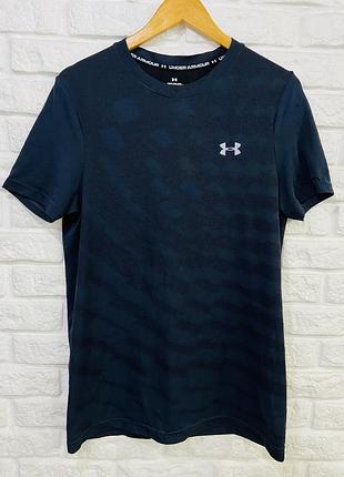 Футболка under armour