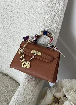 Шкіряна жіноча сумка 20х15х7 см з хустинкою в коробці від hermes брендова сумочка для жінки з ручкою і ремінцем через плече гермес