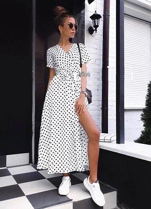 Женское стильное, романтичное, длинное платье в горошек софт белый, 48/52