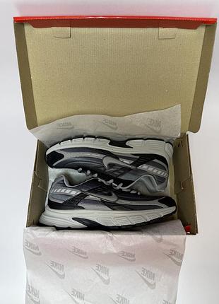Nike initiator 4